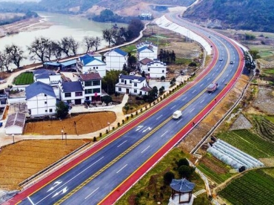 �����Uɽ���חl��ɫ��· ���������l��