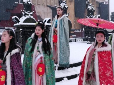 ���b��Ůѩ���洩Խ����ѩ������ѩ�ˡ�