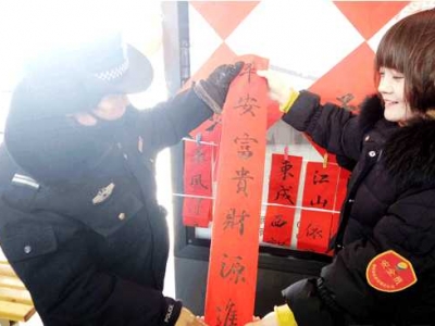 ����һ��Ů�ڹ���վ�_�(xi��)��(li��n) �ַ�犱��˿͓���