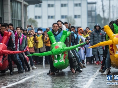 �F����֦��Ȥζ�\��(d��ng)ӭ����