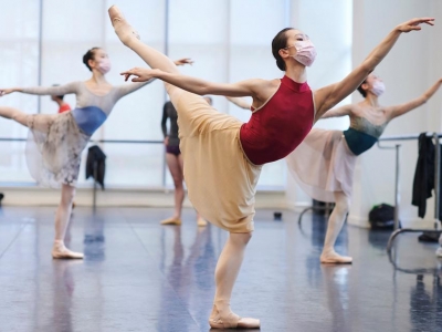 �Ϻ�������F�͹�������(zh��)���־���