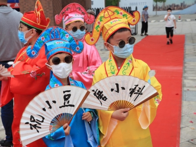 ����С�W(xu��)����׃ģ���� ��(chu��ng  )��M(m��n)�M(m��n)�g��(l�� )�^(gu��)��һ